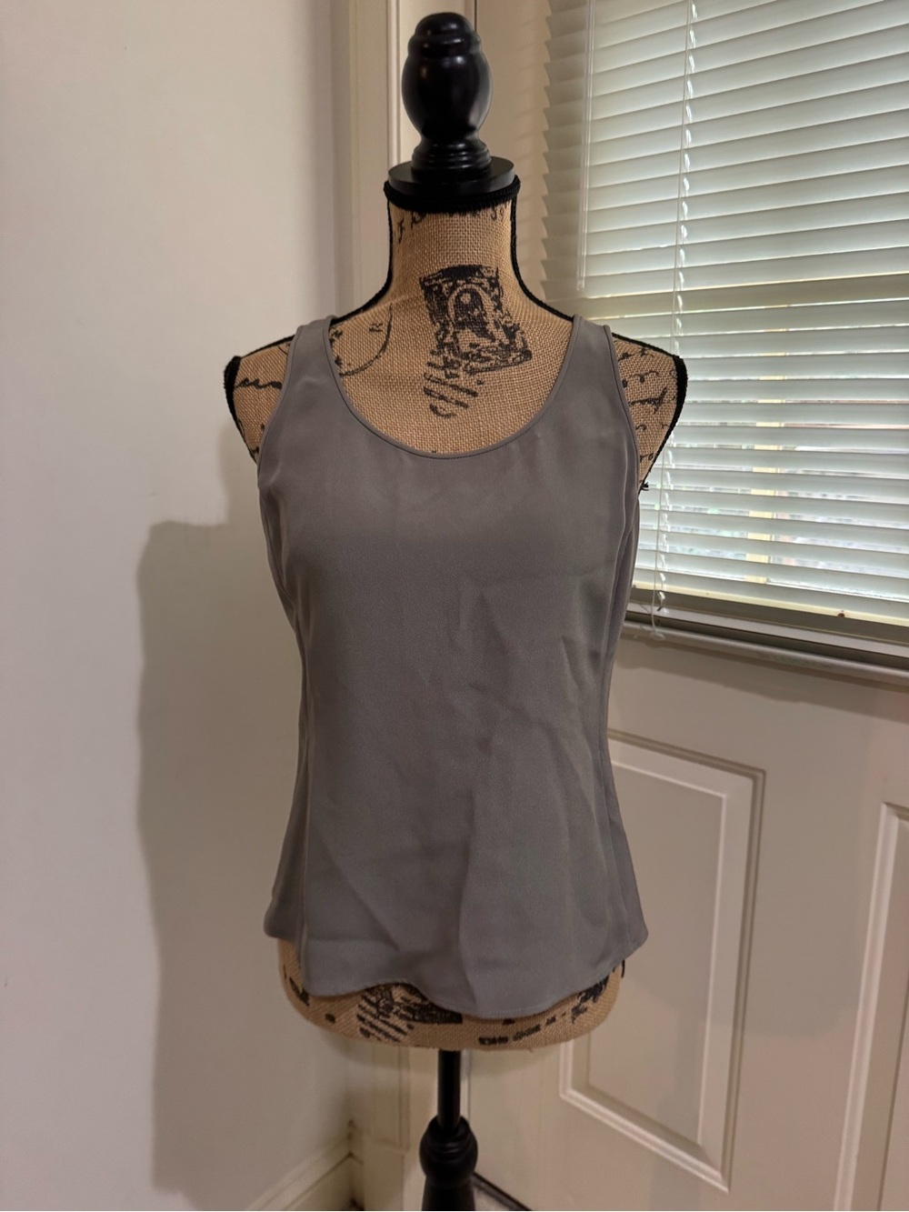 Armani Collezioni Gray Scoop Neck Tank Top size 6